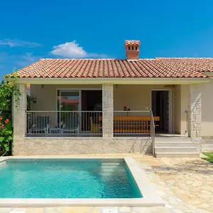 https://ferienhaus-vodnjan-512s.in-istria.net
