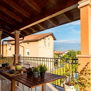 https://residenza-oleandro-desenzano-del-garda.it-lombardy.com